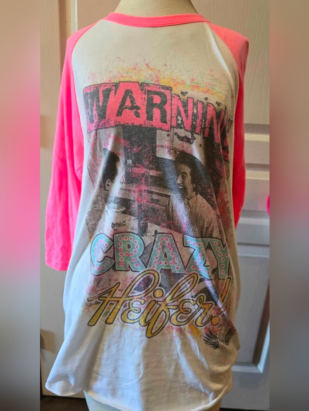 REBEL ROSE LADIES LARGE CRAZY HEIFER HOT PINK SLEEVE